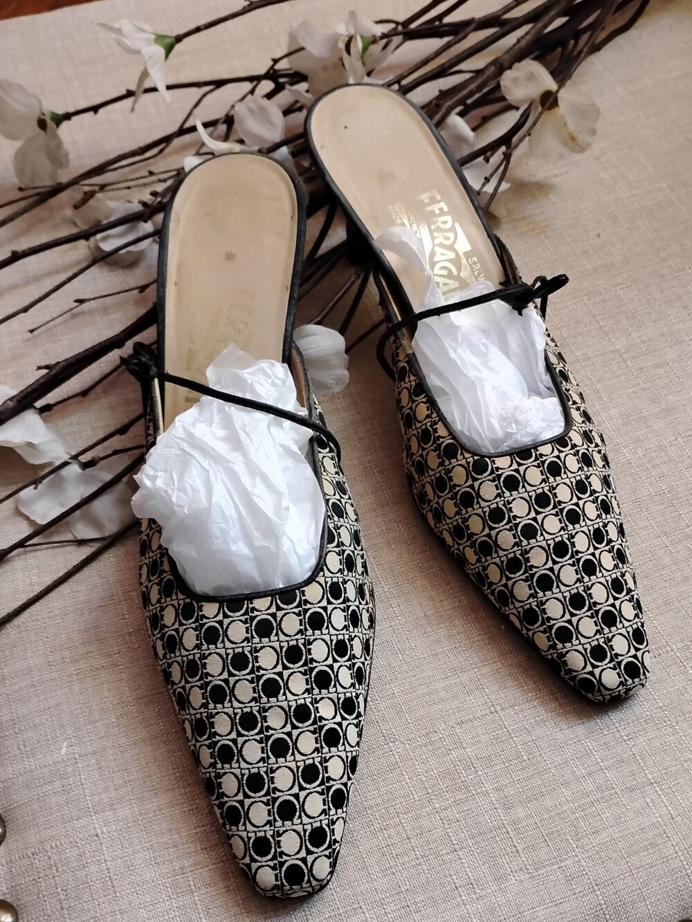 Vintage Salvatore Ferragamo canvas and leather kitten heel mules. Size 9 B.